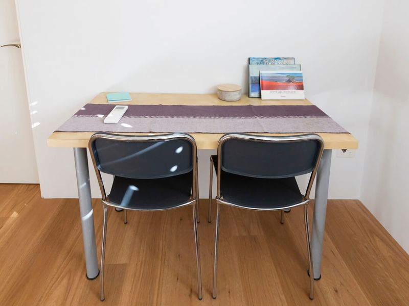 2BDR Brand New Apt Moments from RNSH St Leonards