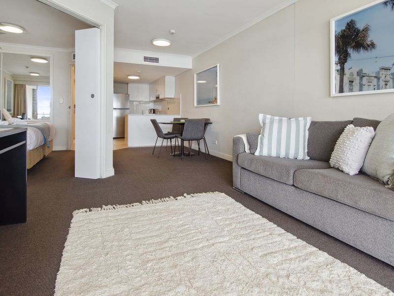 Manly Beachfront Retreat w/ Harbour Views
