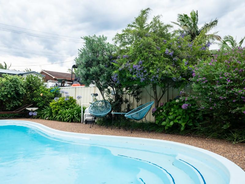 Enjoy your private pool with the lake view