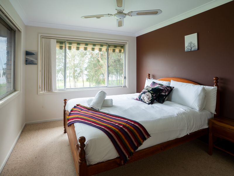 Pool and Spa on the Lakefront – Main House