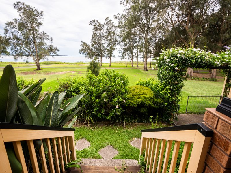 Pool and Spa on the Lakefront – Main House