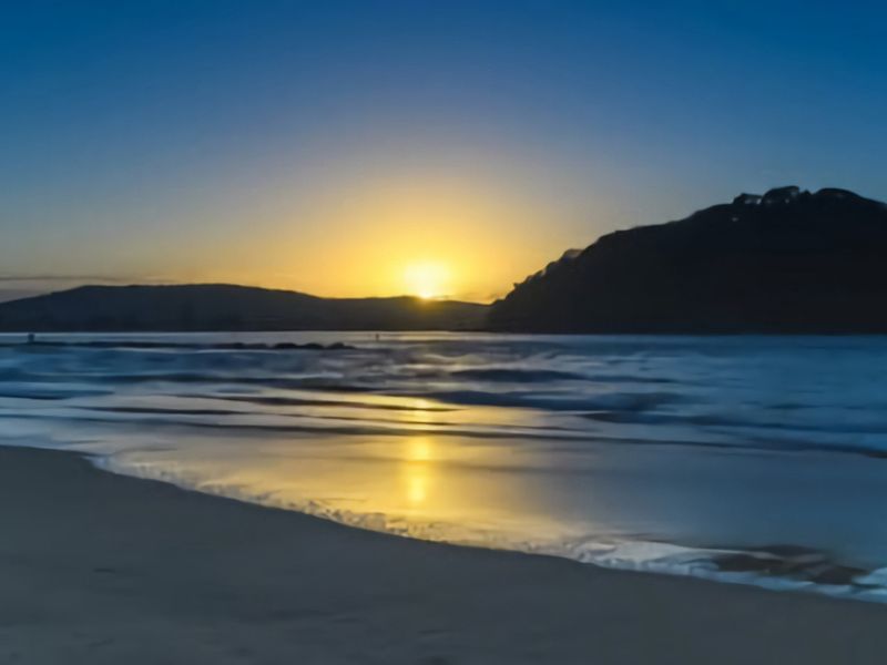 Charming Cottage by the Water Pet Friendly WoyWoy