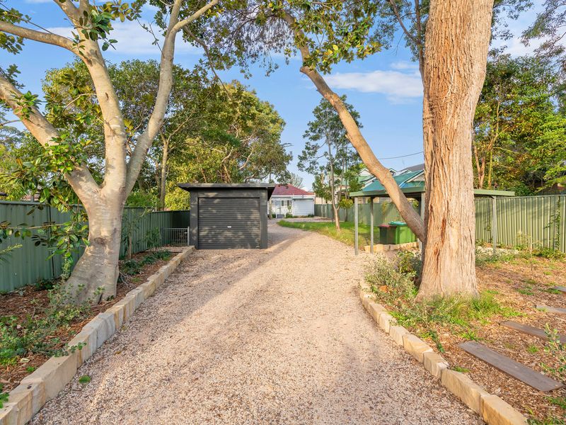 Charming Cottage by the Water Pet Friendly WoyWoy