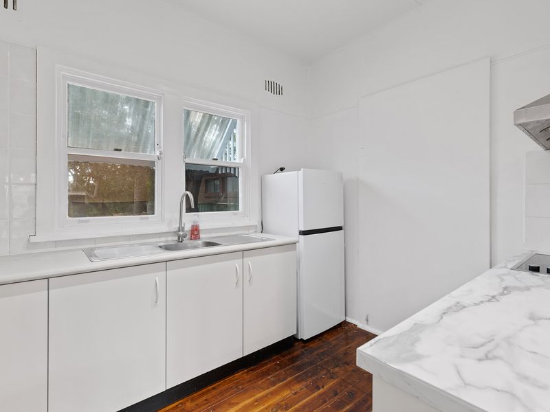 Charming Cottage by the Water Pet Friendly WoyWoy