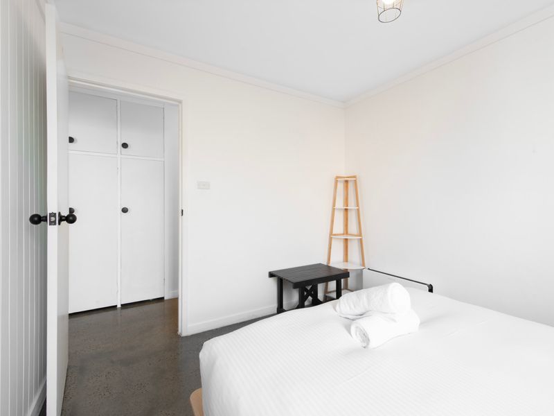 Fresh towels and linens provided