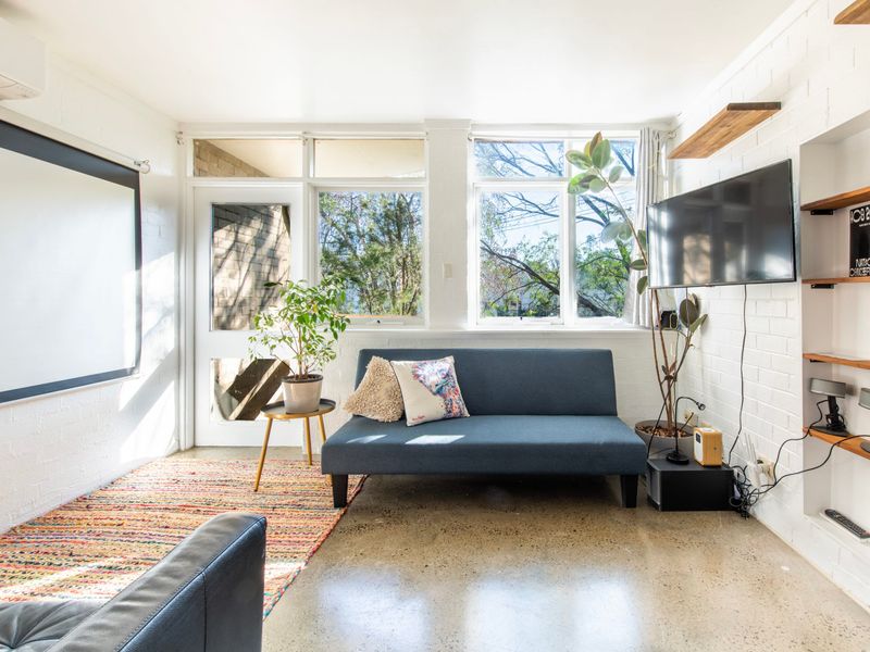 Light and airy living