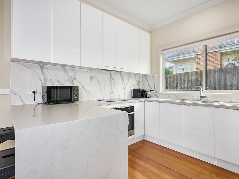 Fully equipped kitchen for culinary delights