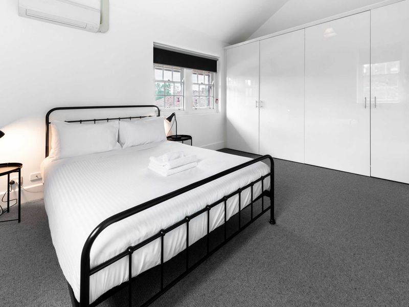 Bedroom with queen bed