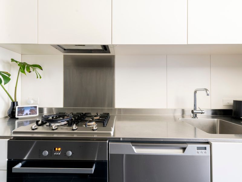 Well-equipped kitchen
