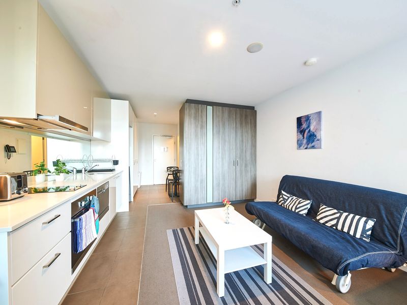 Sky-High Serenity with Stunning Views on Level 32