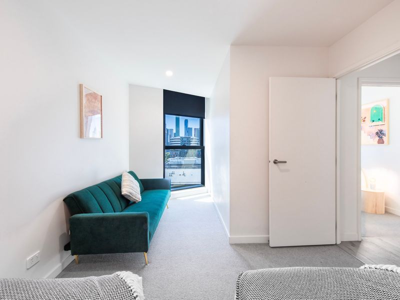 Spacious bedroom for 2