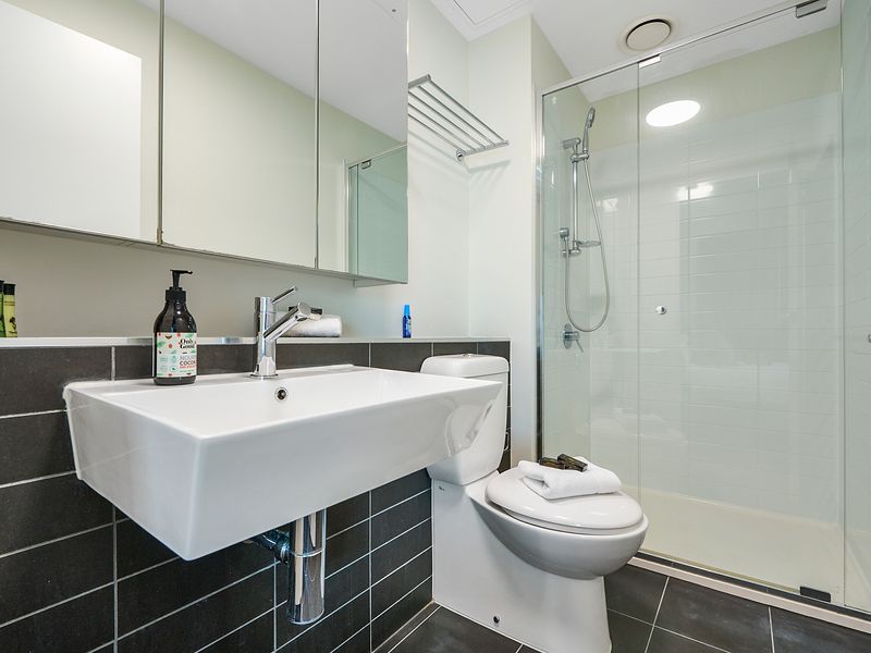 Ensuite bathroom with walk-in shower