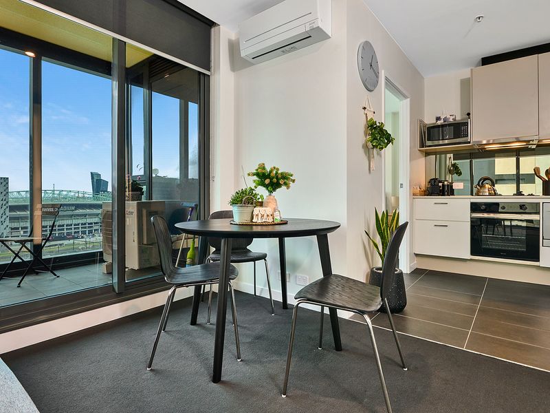 Dining nook leading onto the balcony