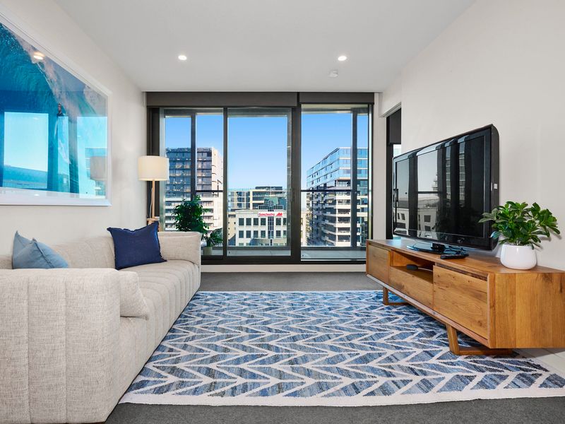 Light and airy living