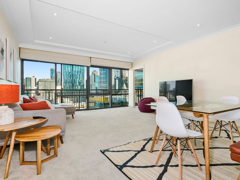 Spacious living and dining area