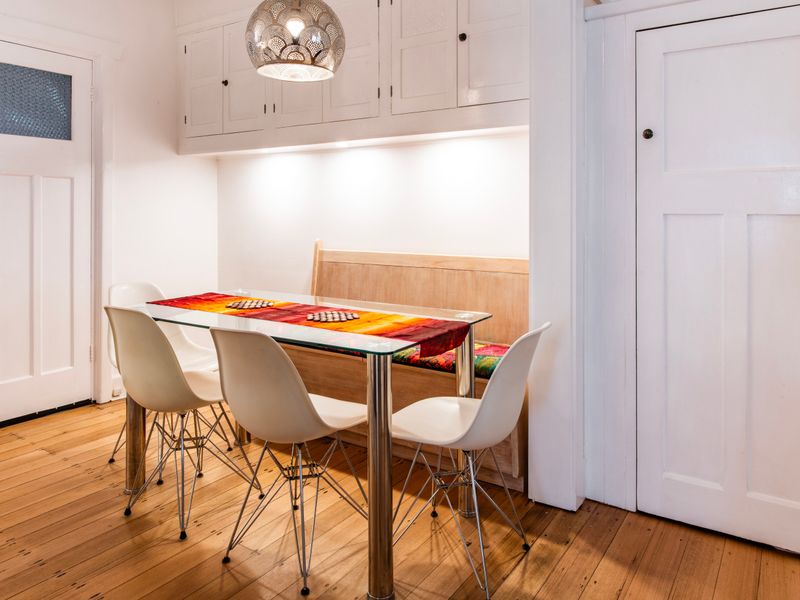 Charming 3-Bedroom Retreat by St Kilda Gardens