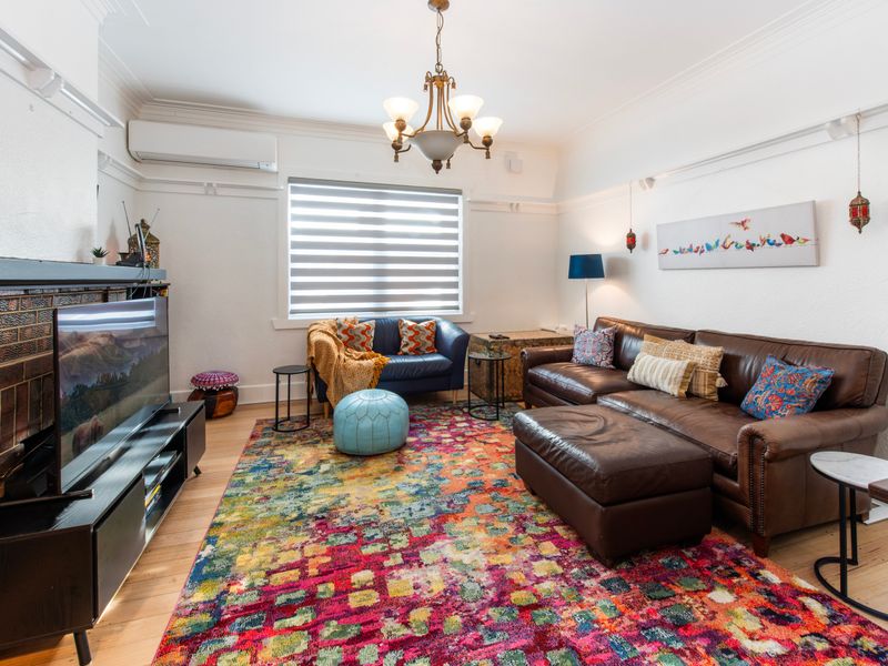 Charming 3-Bedroom Retreat by St Kilda Gardens