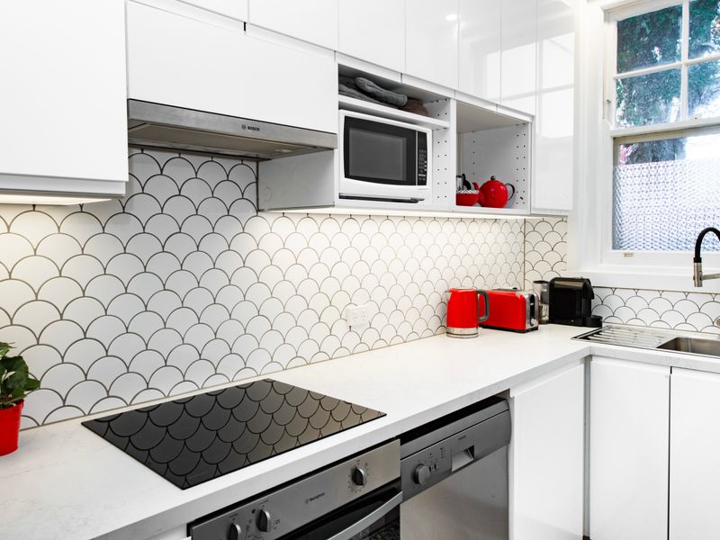 Charming 3-Bedroom Retreat by St Kilda Gardens