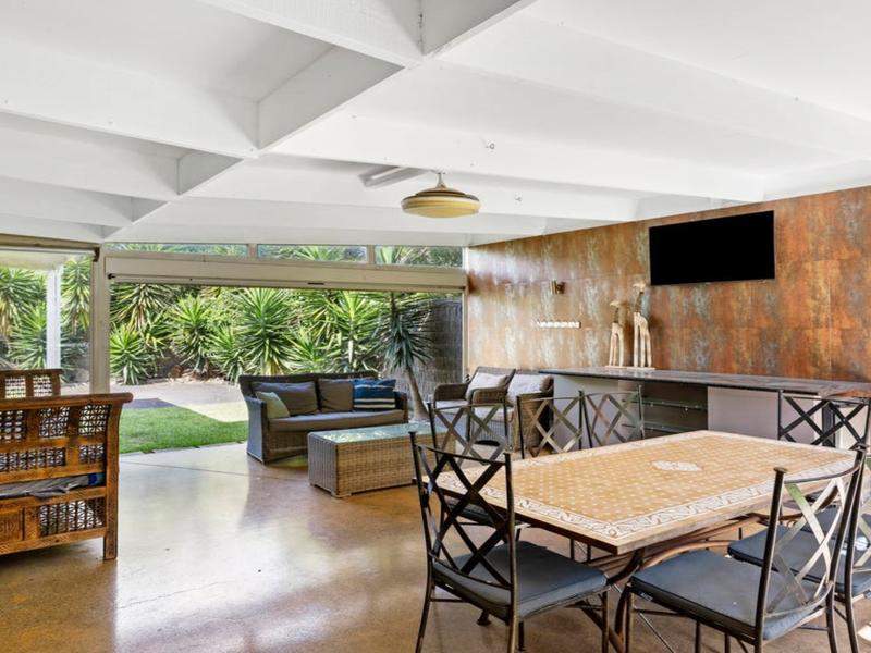 Spahaus Getaway on Morris