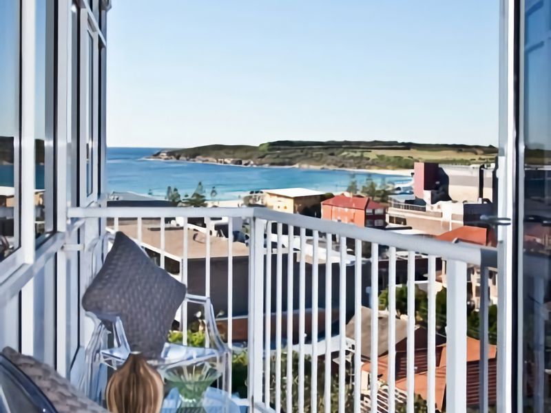 Seaside Serenity Stunning Beach Views in Maroubra