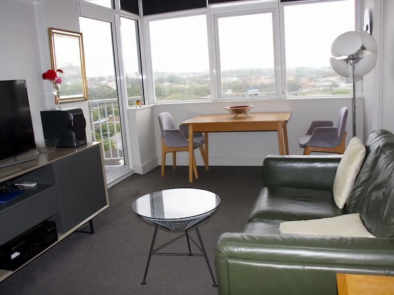 Seaside Serenity Stunning Beach Views in Maroubra