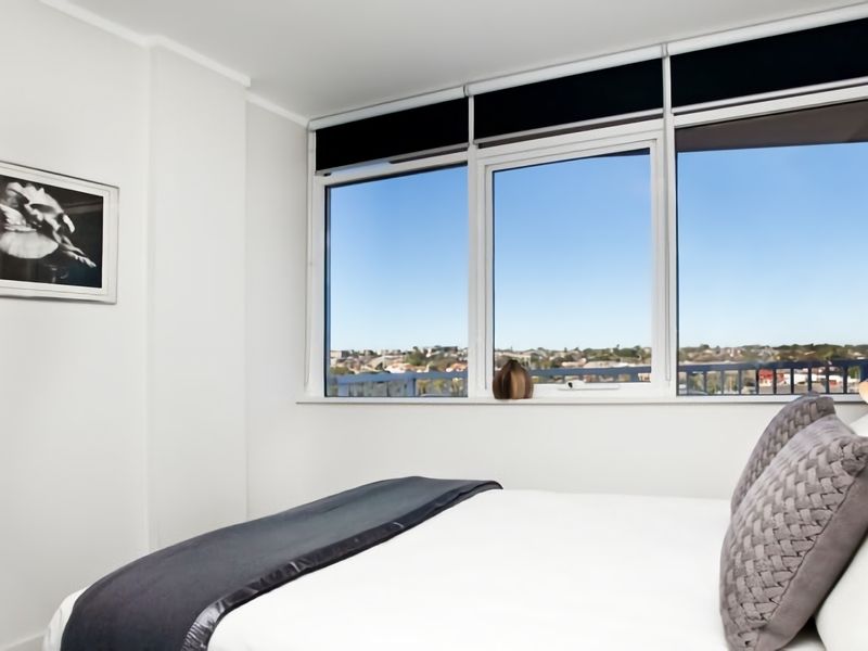 Seaside Serenity Stunning Beach Views in Maroubra