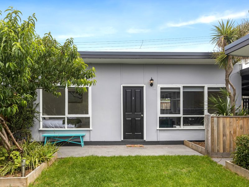 Rosebud Beachfront Haven — Coastal Bliss Four