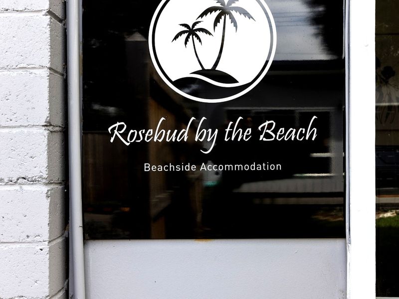 Rosebud Beachfront Haven — Coastal Bliss Three