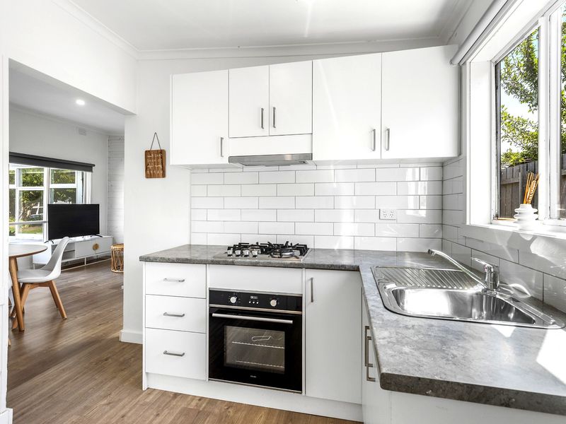 Rosebud Beachfront Haven — Coastal Bliss Two