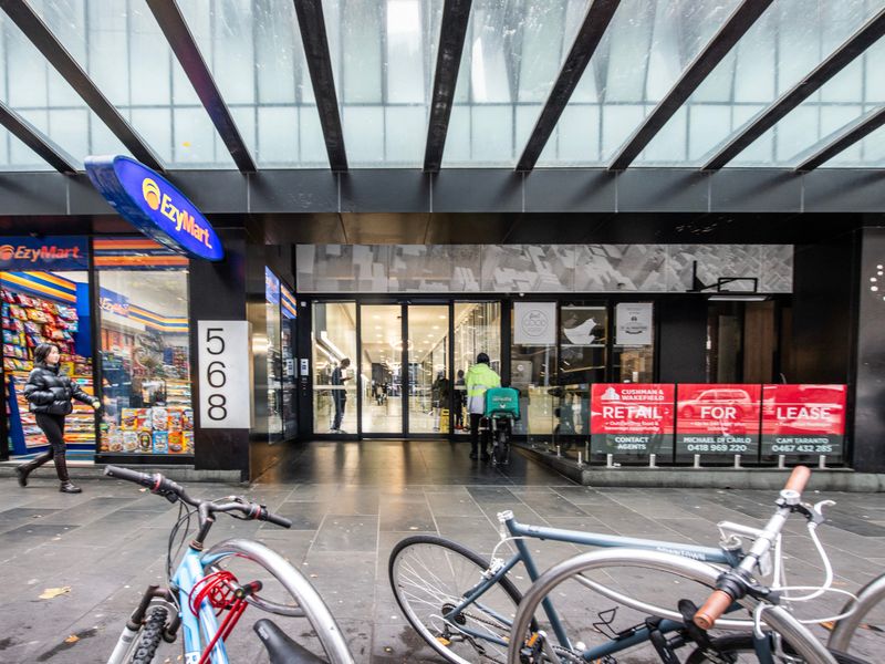 Discover famous attractions conveniently located near our building