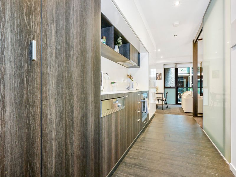 Well-equipped kitchen