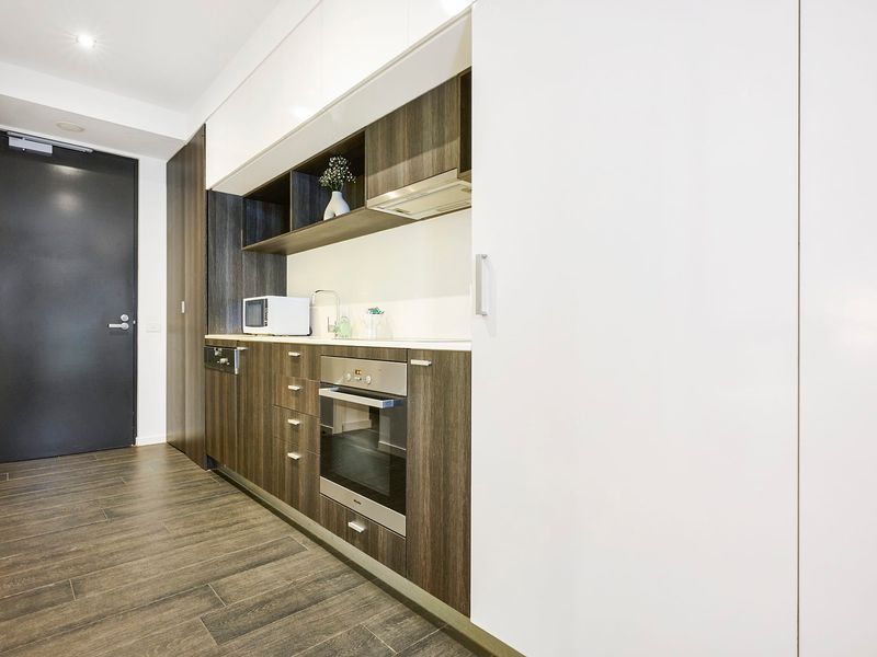 Oven and electric stovetop for your cooking needs