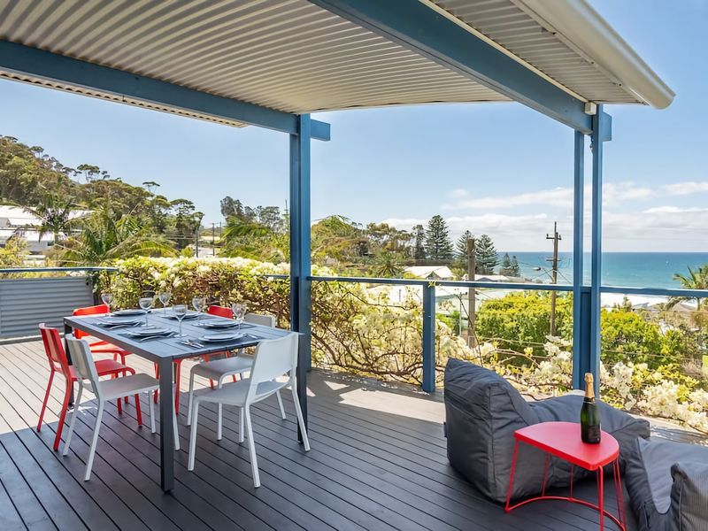 Stunning Coastal Home Views 1 Hour From Sydney