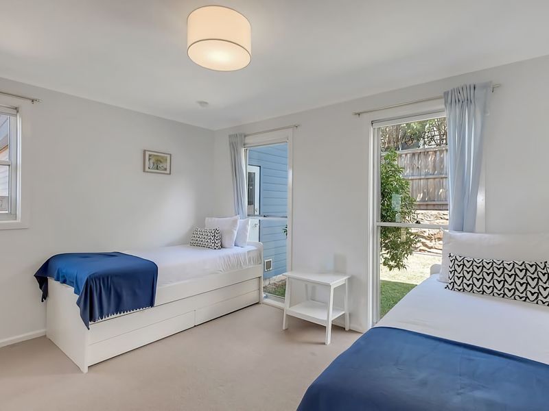 Stunning Coastal Home Views 1 Hour From Sydney