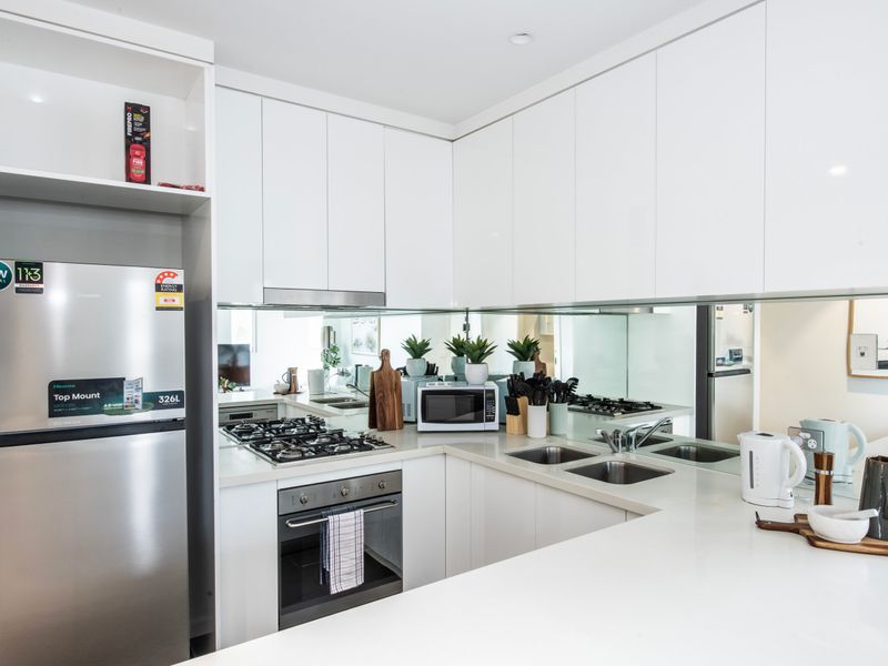 Well-equipped kitchen