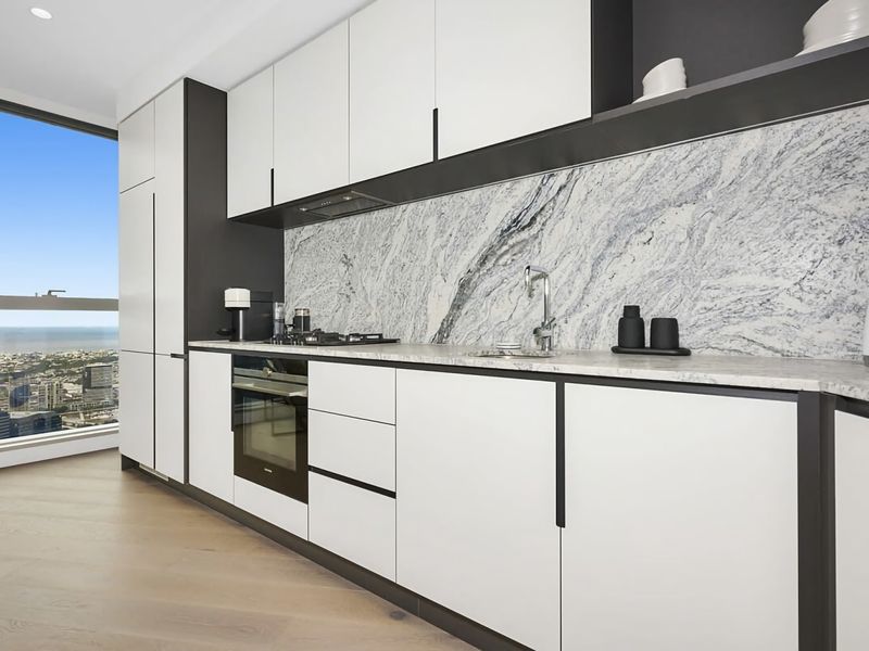 Well-equipped Kitchen