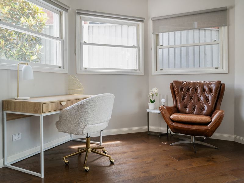 Oatley Escape with Pool Relax in Style & Elegance