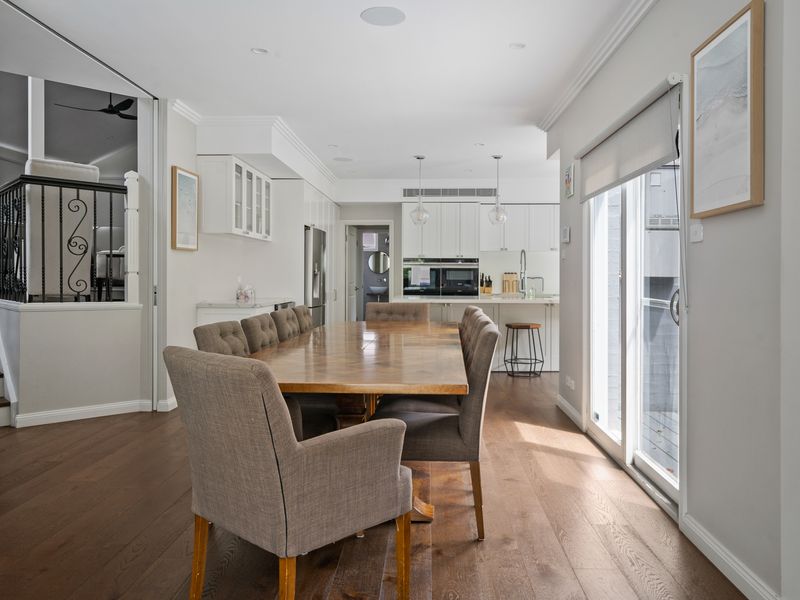 Oatley Escape with Pool Relax in Style & Elegance