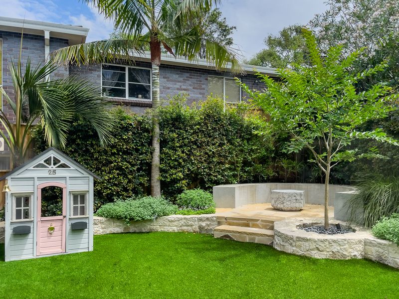 Oatley Escape with Pool Relax in Style & Elegance