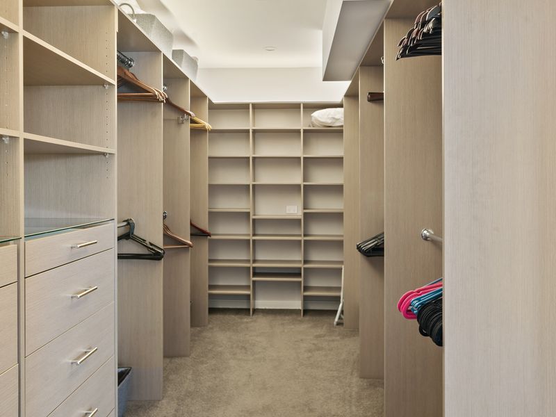 Oatley Escape with Pool Relax in Style & Elegance