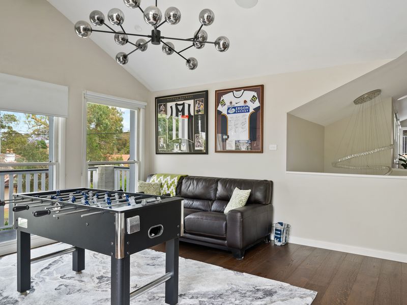 Oatley Escape with Pool Relax in Style & Elegance