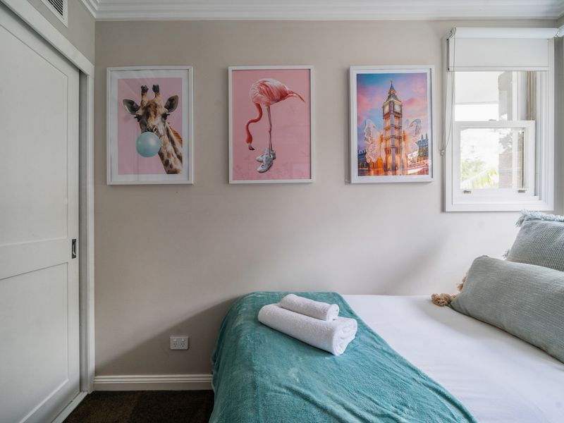 Oatley Escape with Pool Relax in Style & Elegance