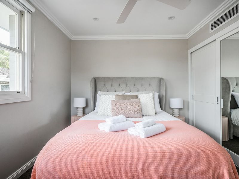 Oatley Escape with Pool Relax in Style & Elegance