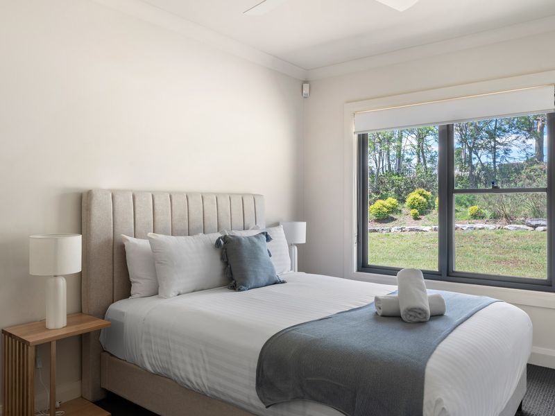 Bedroom 3 - queen bed