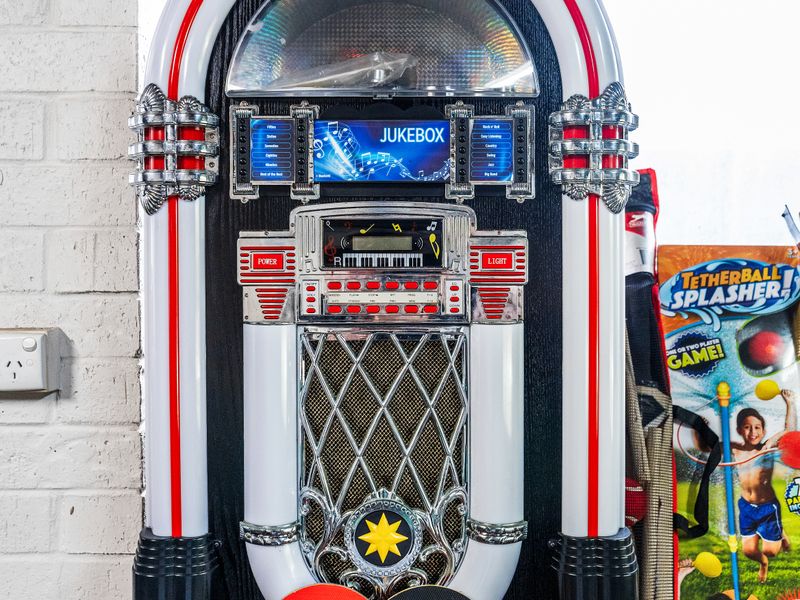 Seaside Living, Family Style!