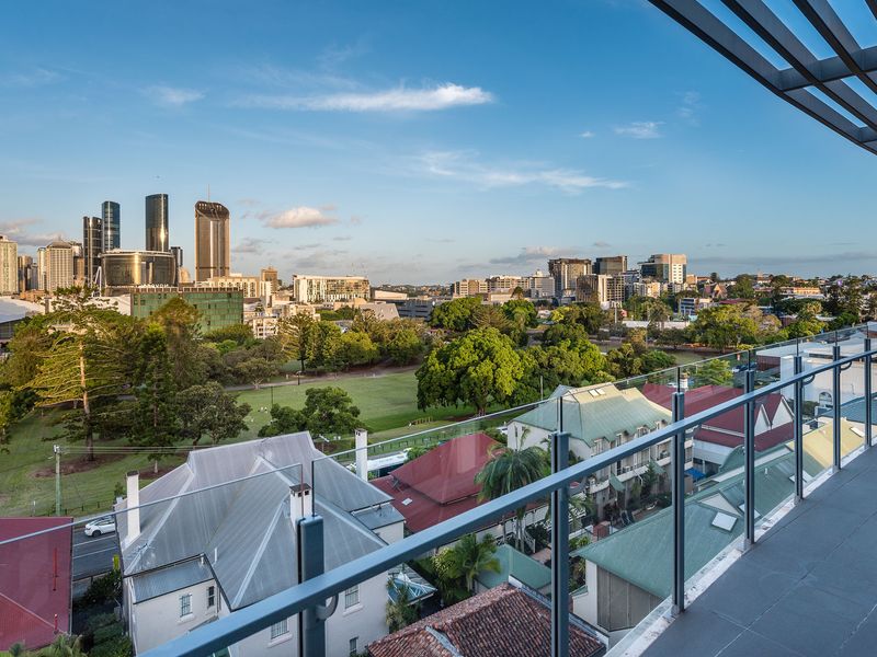 Russell St. Retreat near Brisbane Convention Centre