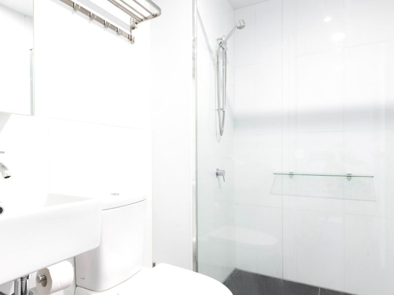 Cosy 1-Bedroom Retreat with Gym Access