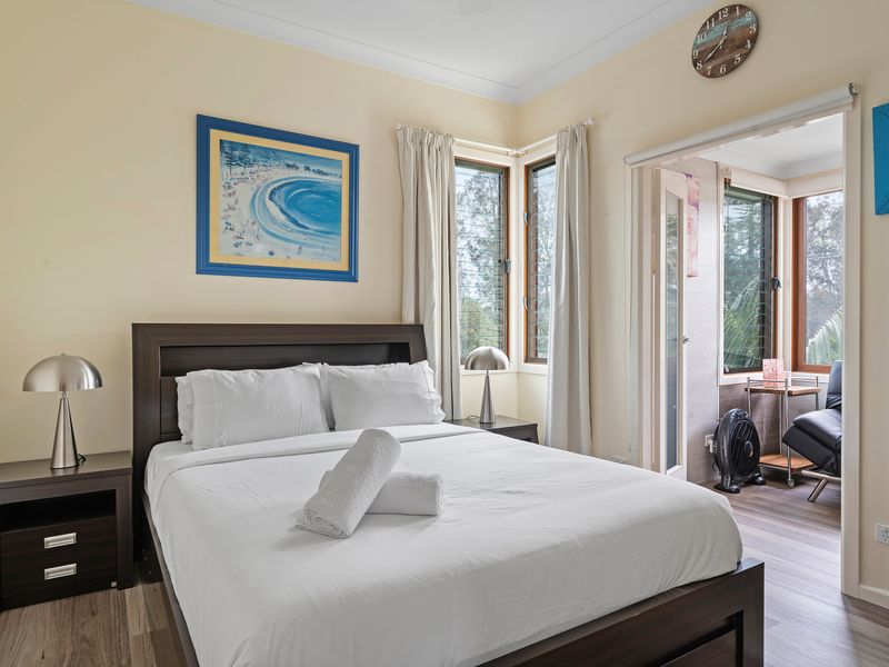 The Boathouse – Pool & Private Slip