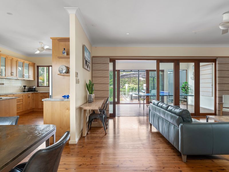 The Boathouse – Pool & Private Slip