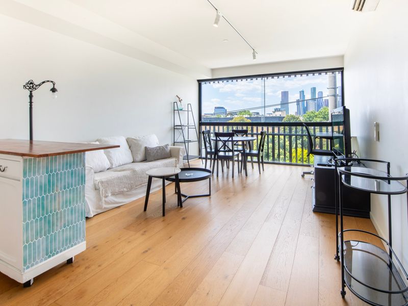 Enjoy the spacious, open-plan layout of this simple and comfortable apartment, designed for easy living.